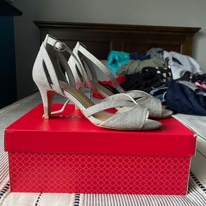 Kate & Kelly silver 2.5 inch heels (size 6.5)